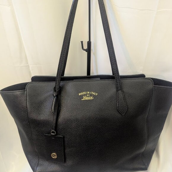 Gucci Handbags - Gucci Black Leather Swing Tote